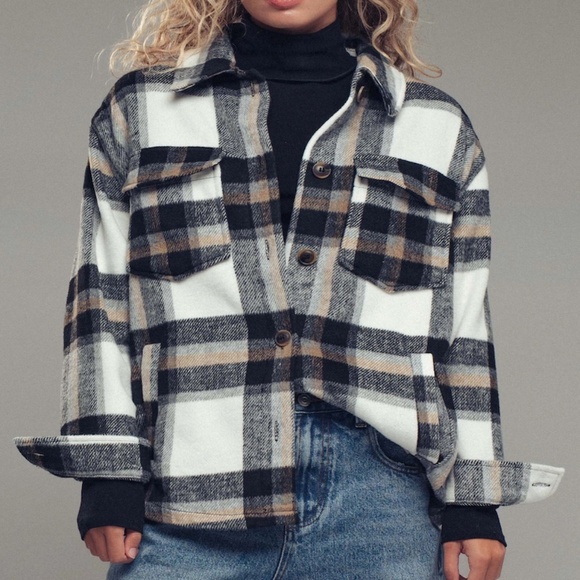 NEW! Urban Daizy Plaid Button-Down Jacket w/ Side Pockets Size’s S,M & L - Picture 7 of 9